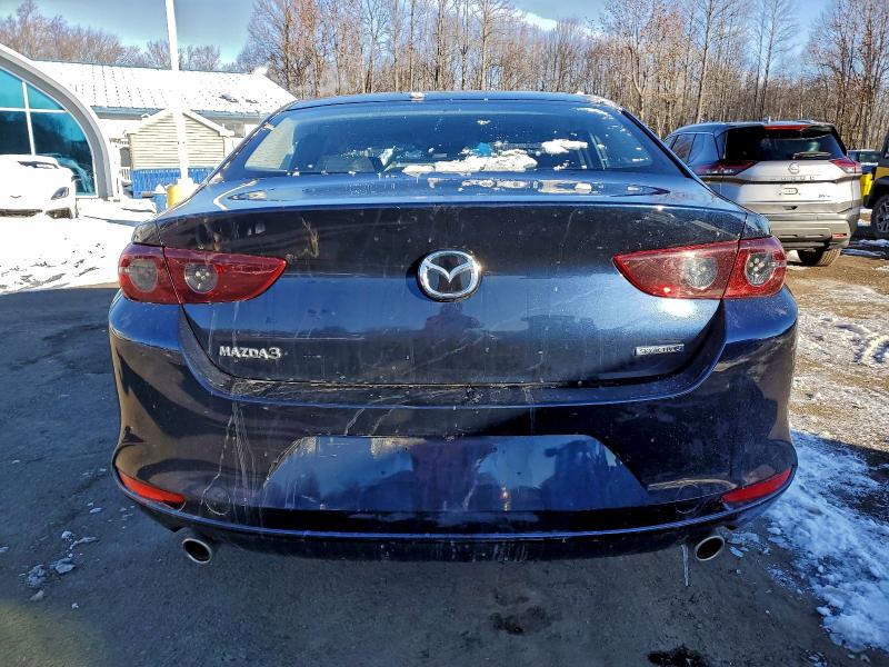 Фото 6 - MAZDA 3