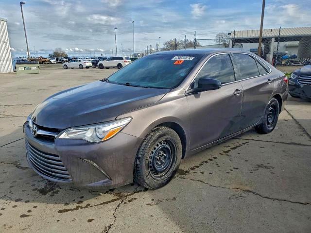 Фото 1 - TOYOTA CAMRY