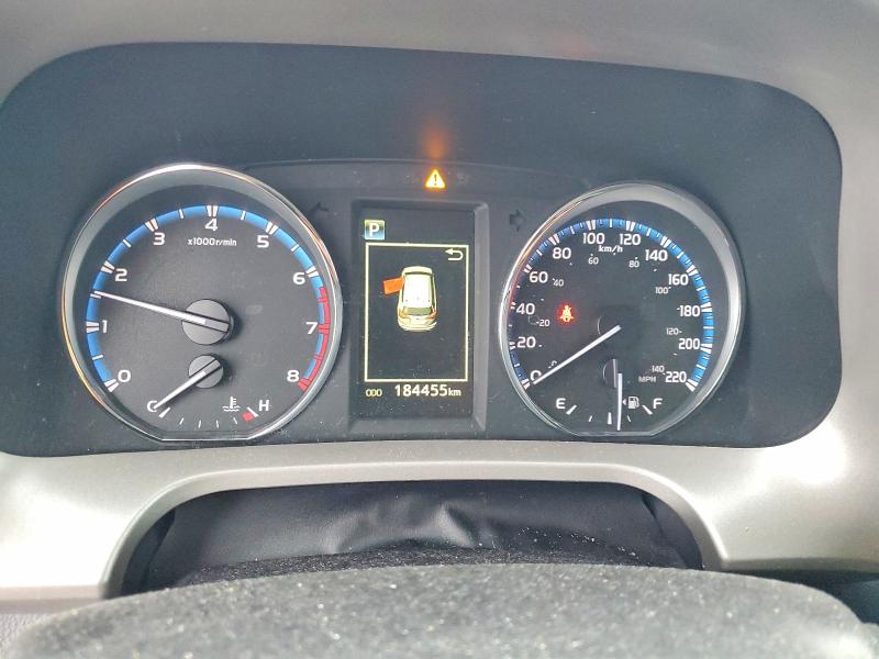 Фото 9 - TOYOTA RAV4