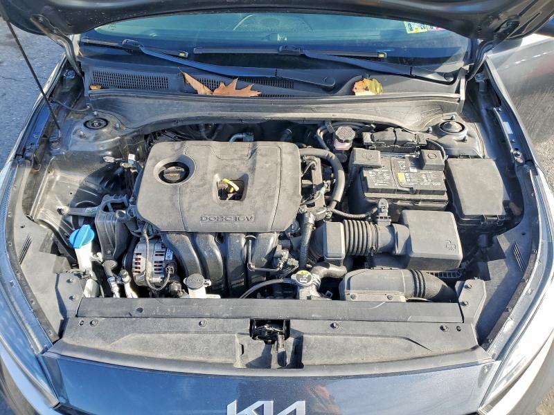 Фото 11 - KIA FORTE