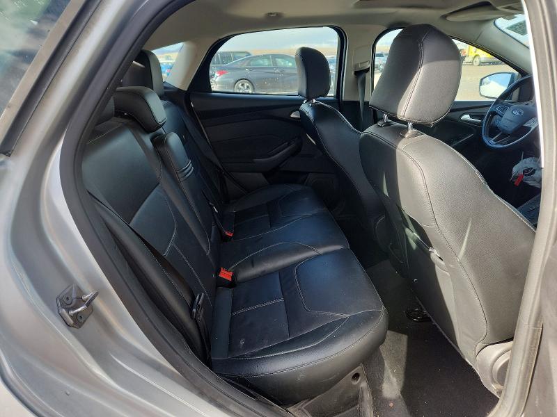 Фото 10 - FORD FOCUS