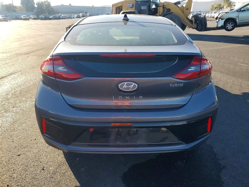 Фото 6 - HYUNDAI IONIQ