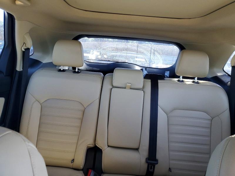 Фото 10 - FORD EDGE