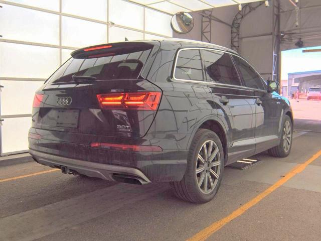 Фото 4 - AUDI Q7