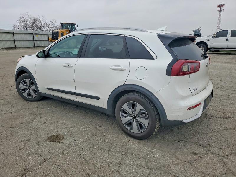 Фото 2 - KIA NIRO