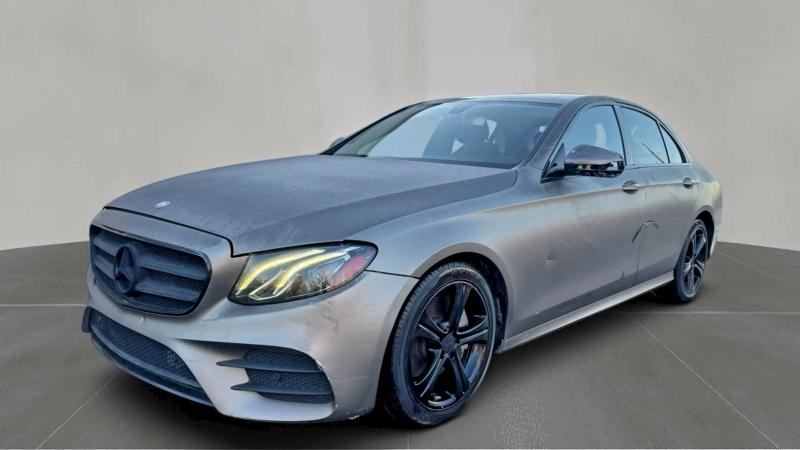 Фото 2 - MERCEDES-BENZ E-CLASS