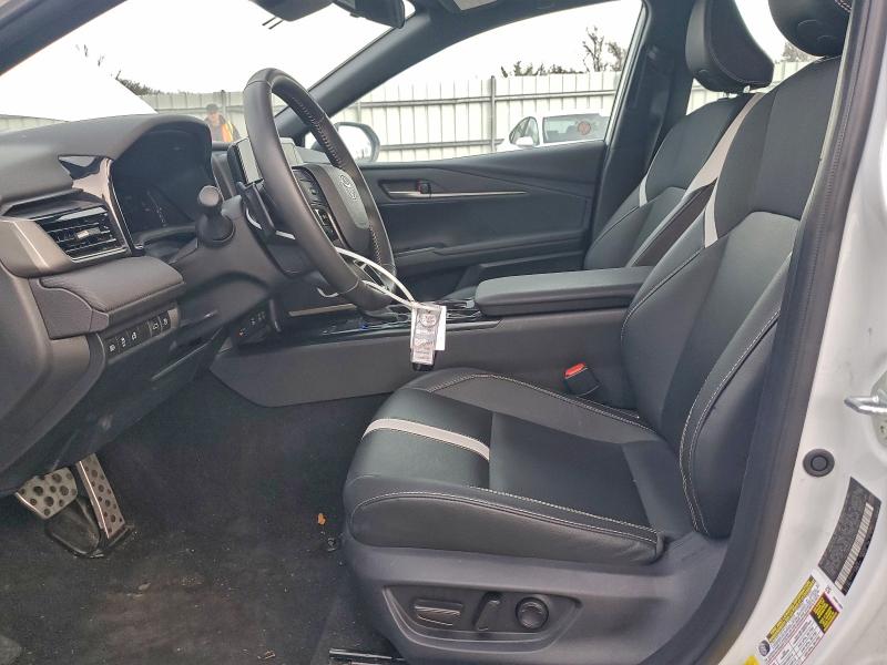 Фото 7 - TOYOTA CAMRY