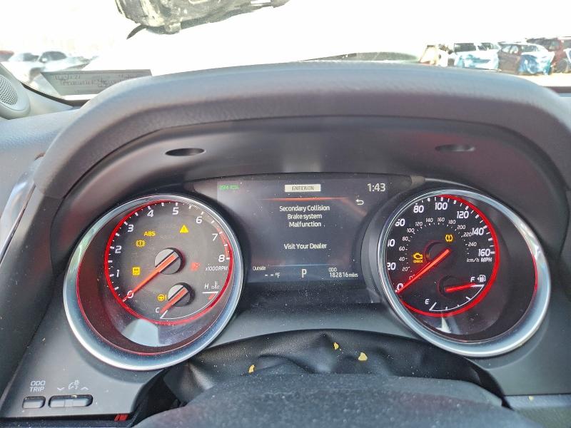 Фото 9 - TOYOTA CAMRY