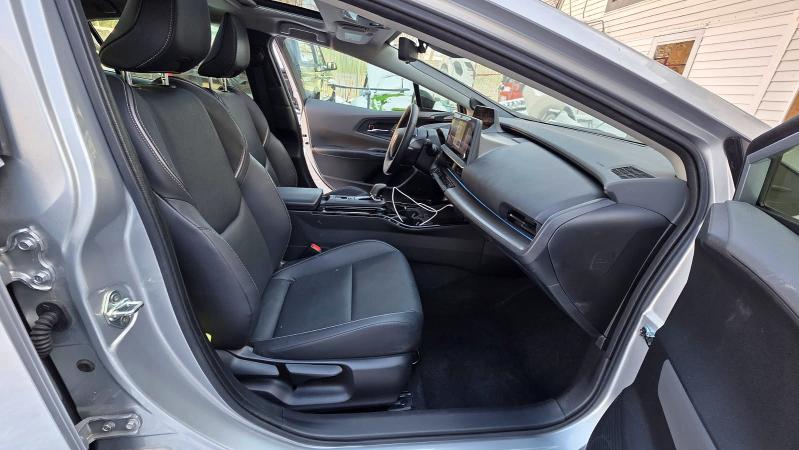 Фото 5 - TOYOTA PRIUS