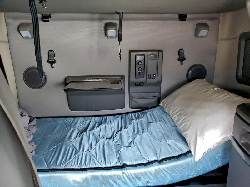 VOLVO VN 2019 VIN 4V4NC9EH9KN902270