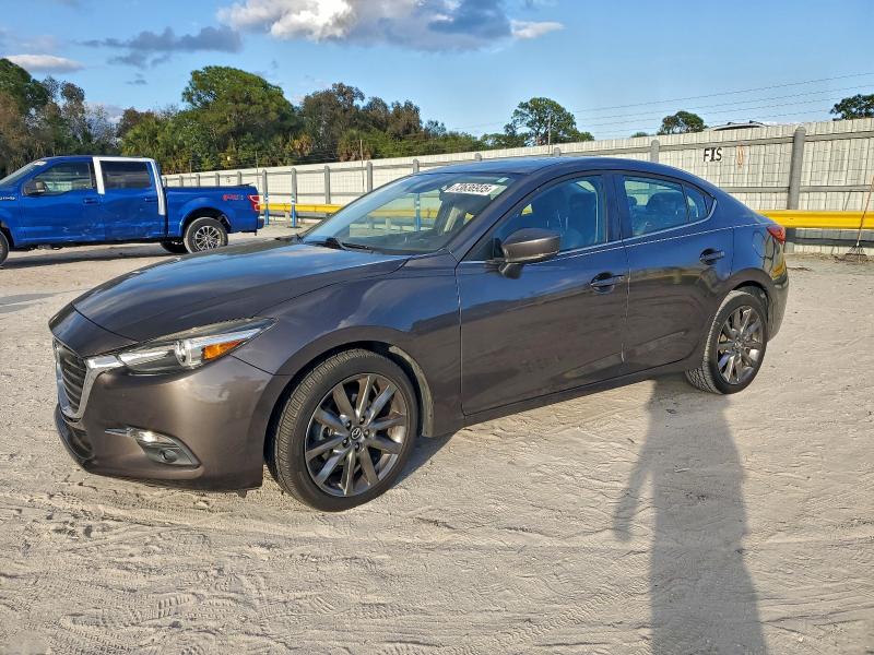 Фото 1 - MAZDA 3