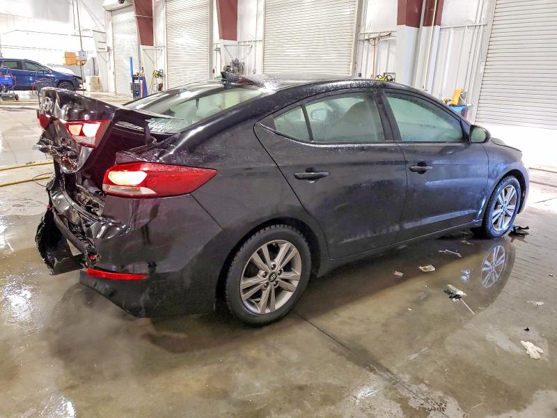 Фото 3 - HYUNDAI ELANTRA