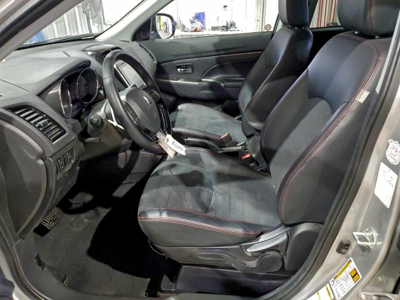 Фото 7 - MITSUBISHI OUTLANDER