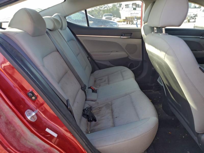 Фото 10 - HYUNDAI ELANTRA