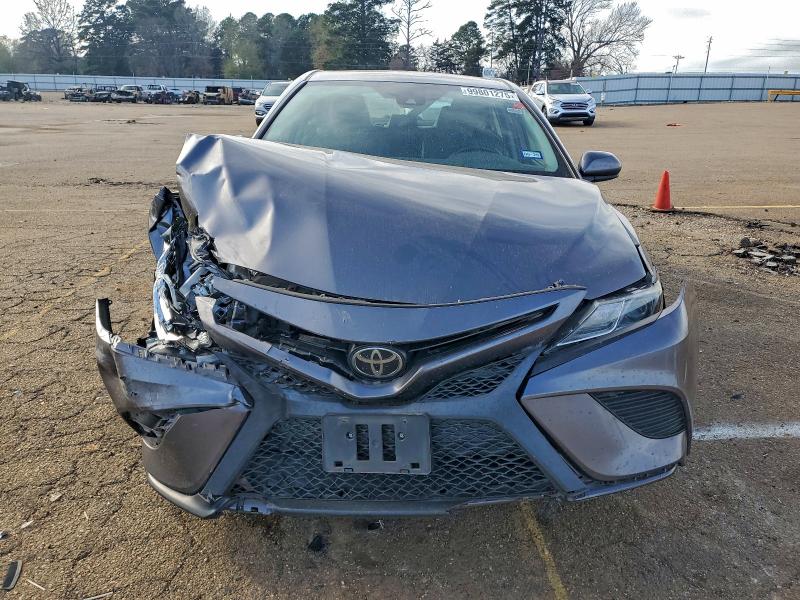 Фото 5 - TOYOTA CAMRY