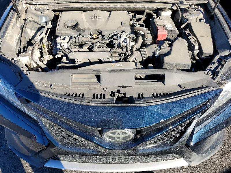 Фото 11 - TOYOTA CAMRY