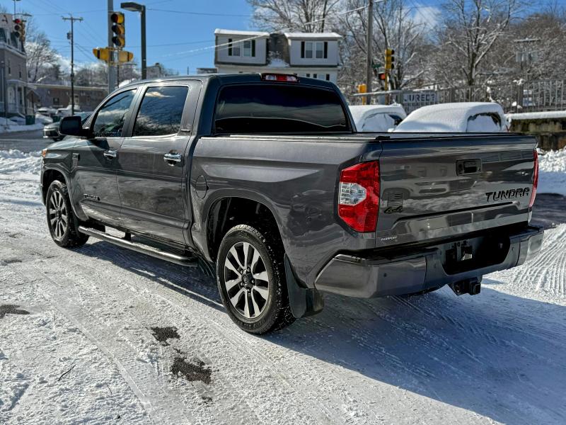 Фото 2 - TOYOTA TUNDRA