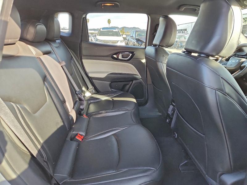 Фото 11 - JEEP COMPASS