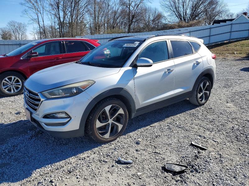 Фото 1 - HYUNDAI TUCSON