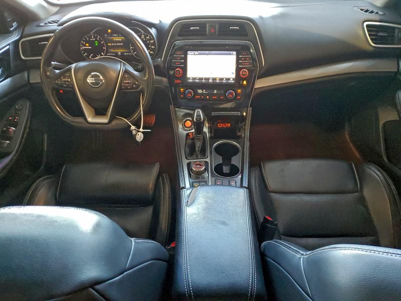 Фото 8 - NISSAN MAXIMA