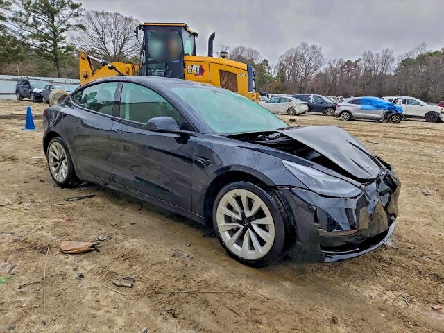 Фото 4 - TESLA MODEL 3