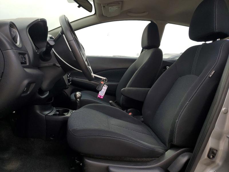 Фото 7 - NISSAN VERSA