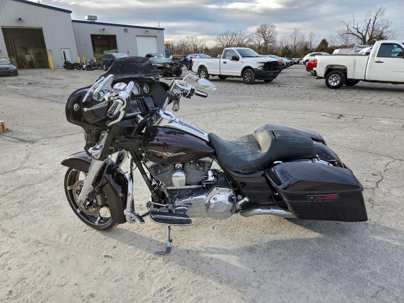 HARLEY-DAVIDSON FL 2014