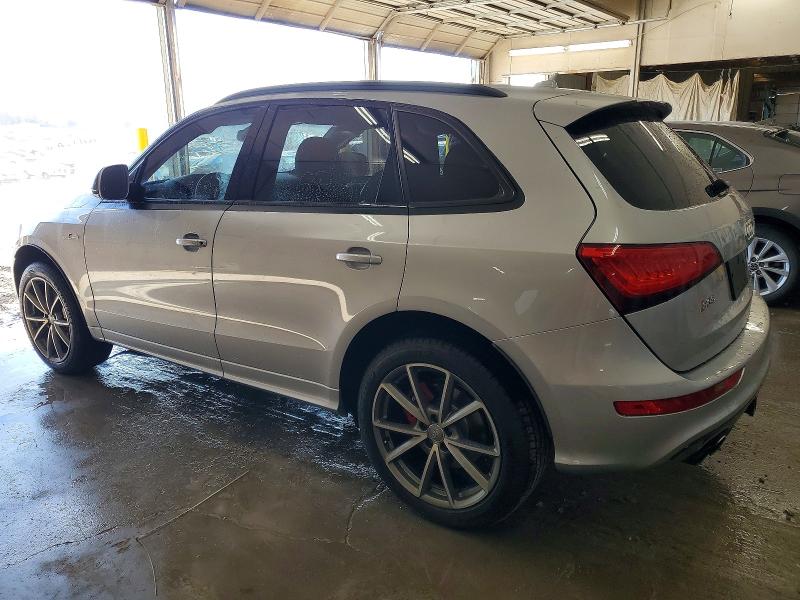 Фото 2 - AUDI SQ5