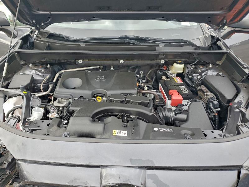 Фото 11 - TOYOTA RAV4