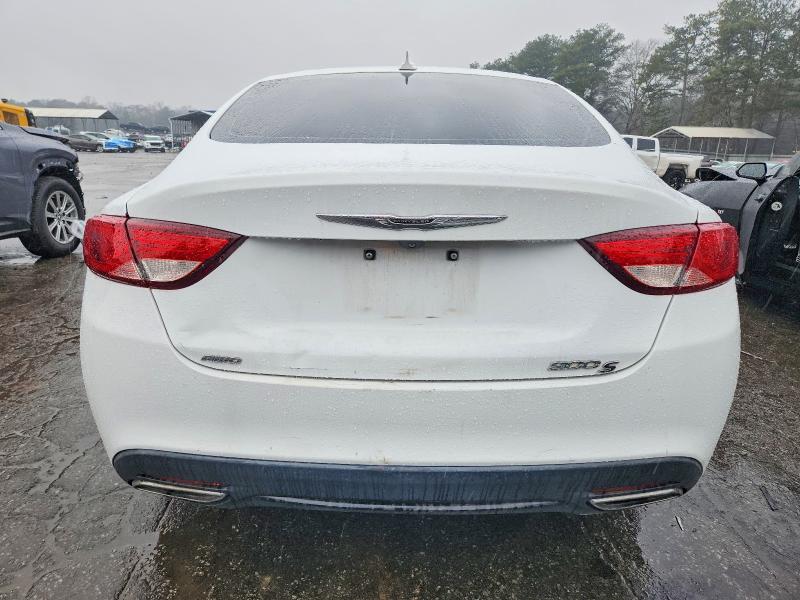 Фото 6 - CHRYSLER 200