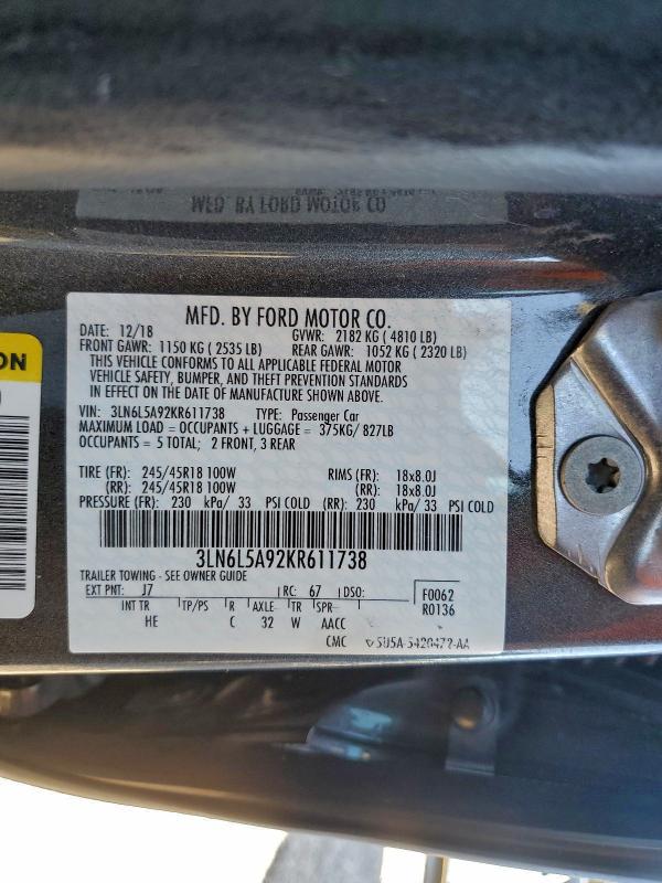 Фото 12 - LINCOLN MKZ