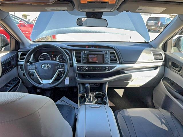 Фото 9 - TOYOTA HIGHLANDER