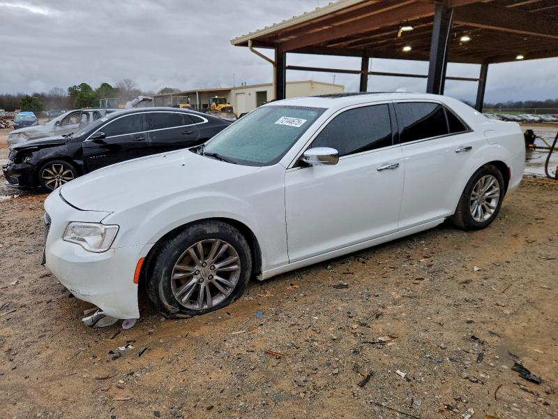 Фото 1 - CHRYSLER 300