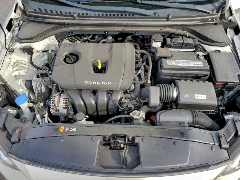 Фото 11 - HYUNDAI ELANTRA