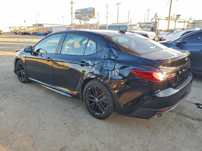 Фото 2 - TOYOTA CAMRY