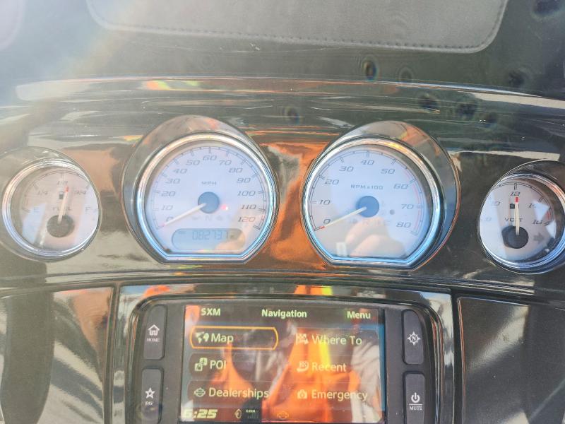 HARLEY-DAVIDSON FL 2014