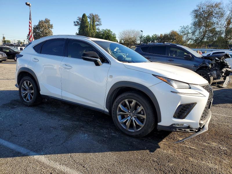 Фото 4 - LEXUS NX