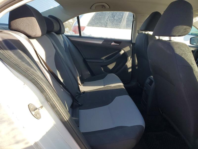 Фото 10 - VOLKSWAGEN JETTA