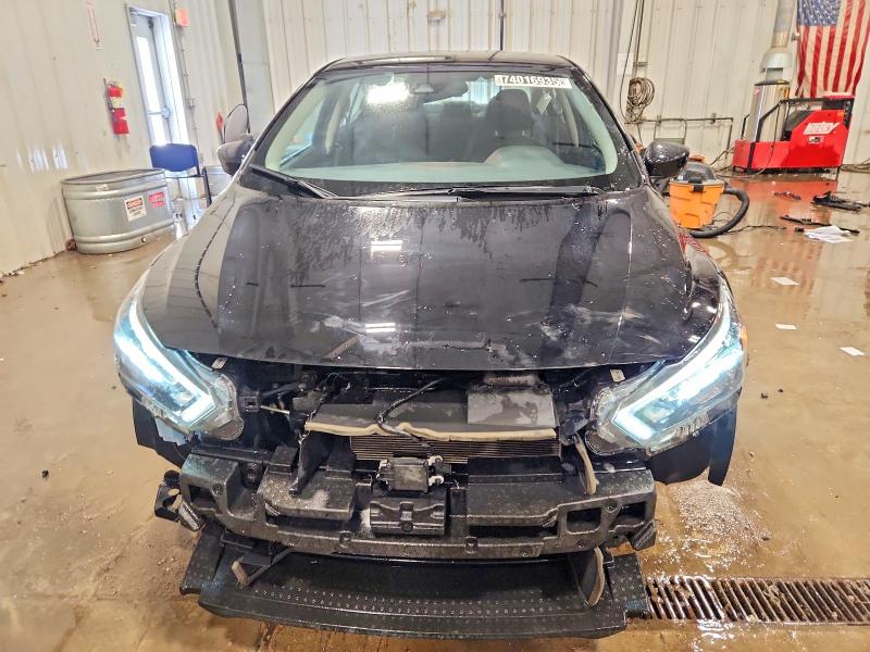 Фото 5 - NISSAN VERSA