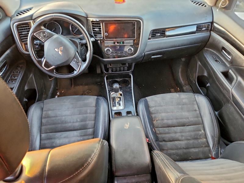 Фото 8 - MITSUBISHI OUTLANDER