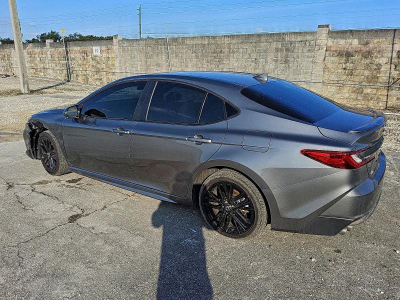 Фото 2 - TOYOTA CAMRY