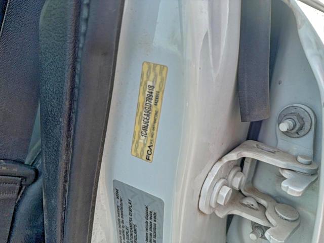 Фото 10 - JEEP COMPASS