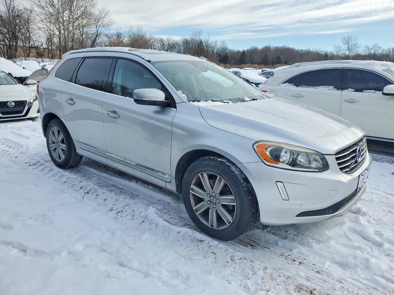 Фото 4 - VOLVO XC60