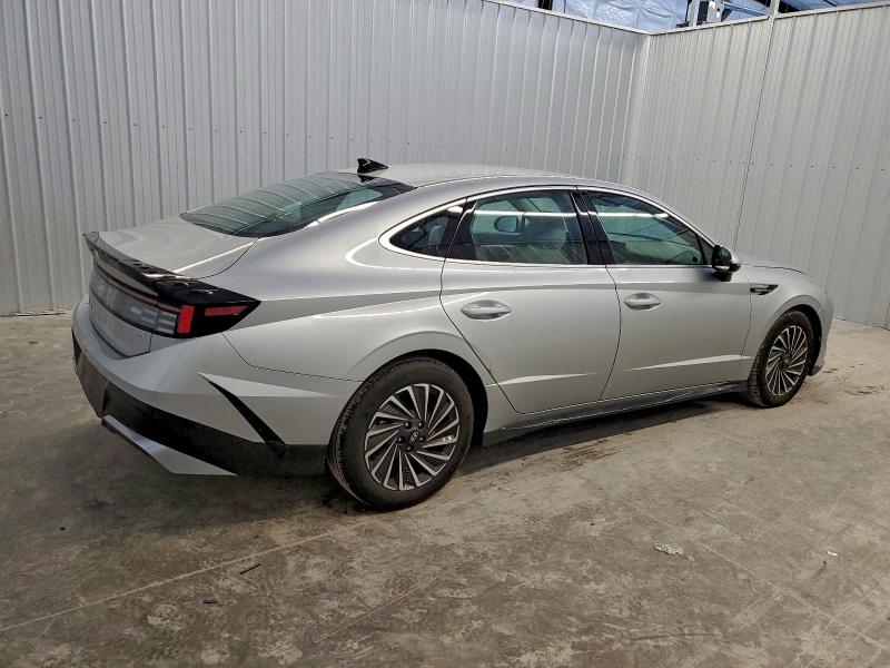 Фото 3 - HYUNDAI SONATA