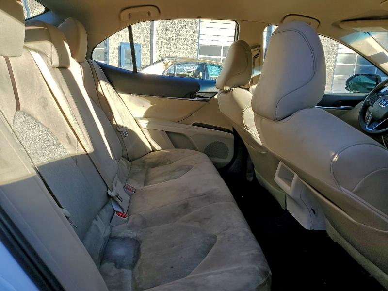 Фото 10 - TOYOTA CAMRY