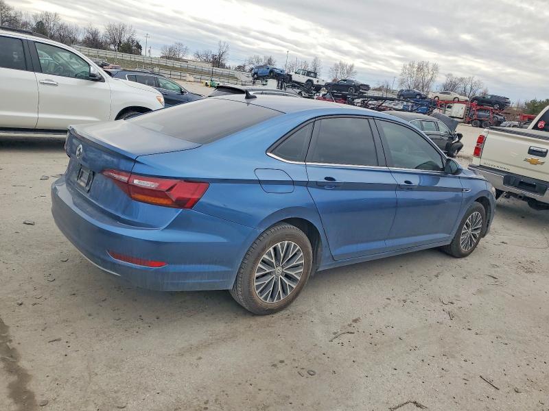 Фото 3 - VOLKSWAGEN JETTA