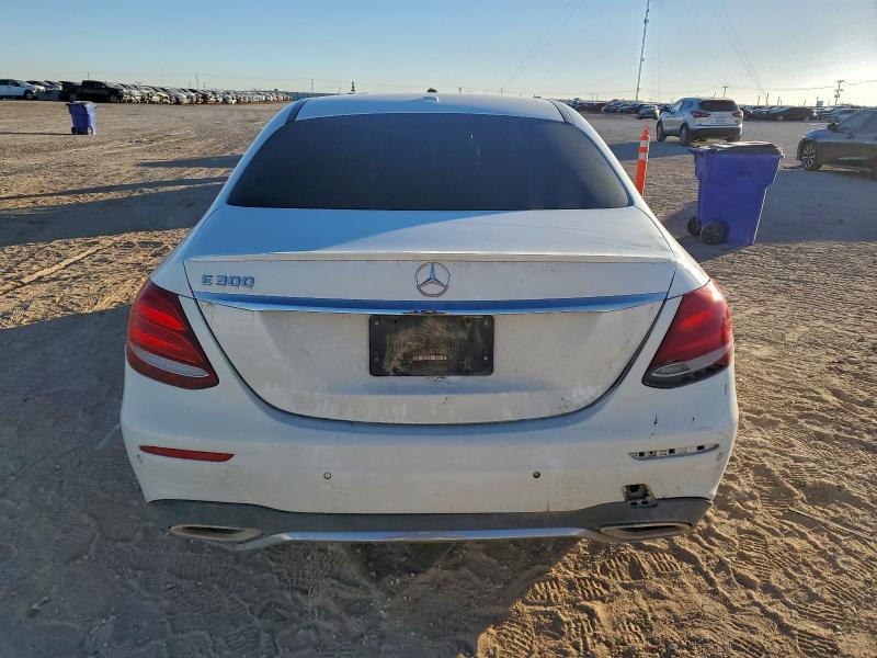 Фото 6 - MERCEDES-BENZ E-CLASS