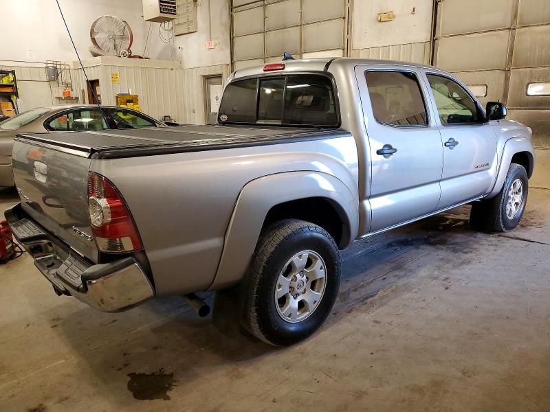 Фото 3 - TOYOTA TACOMA