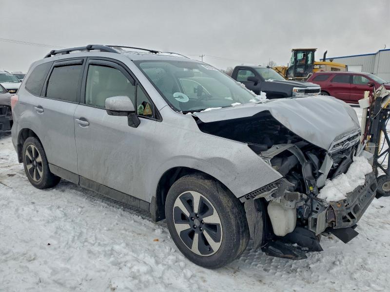 SUBARU FORESTER 2017 VIN JF2SJAEC6HH498296