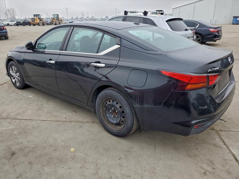 Фото 2 - NISSAN ALTIMA